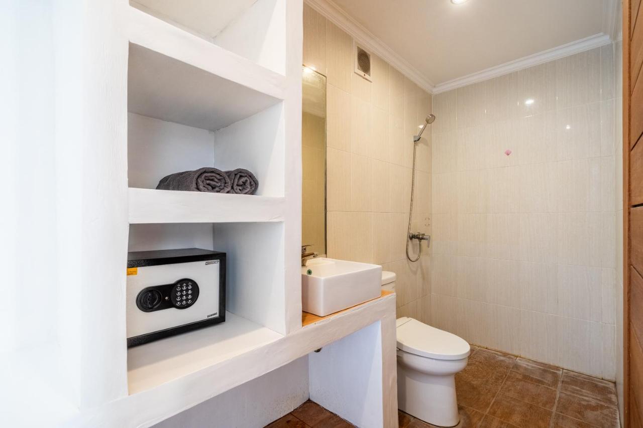 Lumturi House - Centrally Located Guest house *